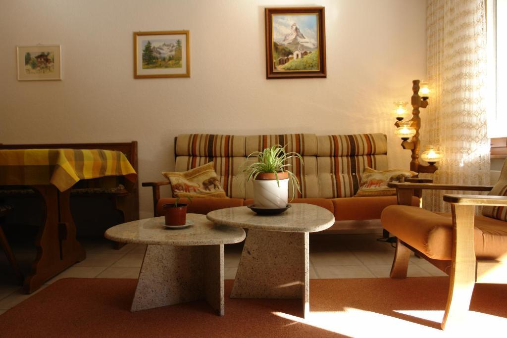 Myzermatt Monazit Apartment Cameră foto